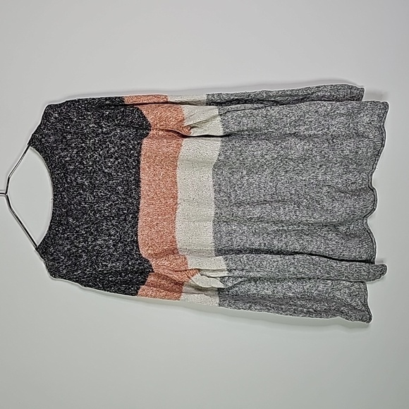 Dc jeans XL gray and pink striped sweater - Picture 3 of 6